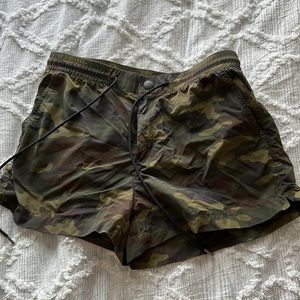 American Eagle camo shorts